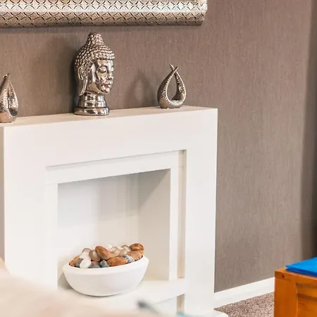 Kingfisher With Hot Tub * モルトン